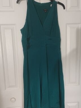 2/$15 DRESS Sale Ann Taylor green sleeveless Midi dress womens Size: 10